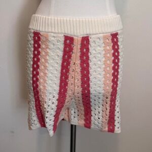 Pink‎ & Cream Crochet Knit Shorts 💕✨